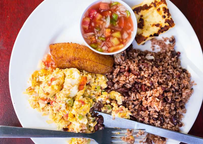 10 Tips For Living As An Expat In Costa Rica, How to Make Gallo Pinto – An Authentic Gallo Pinto (Recipe Guide)