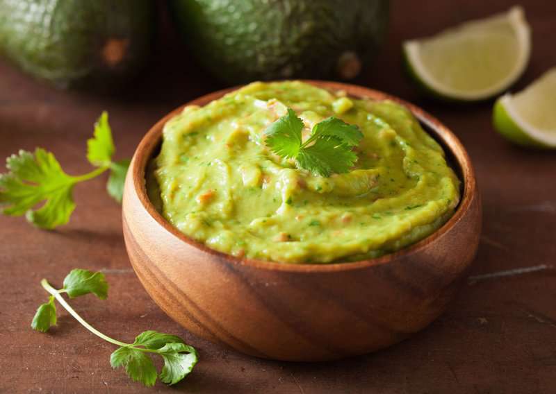 The Avocado Trick That Changes Everything in Homemade Guacamole 1 How to Make Guacamole – An Authentic Guacamole (Recipe Guide)
