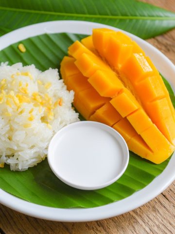 Forget About Pad Thai in Thailand: Try These Delicious Thai Dishes Instead, 11 Details About Asian Food That Foreigners Can’t Understand, How to Make Mango Sticky Rice – An Authentic Mango Sticky Rice (Recipe Guide)