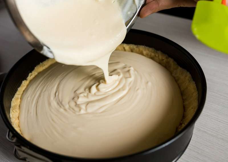 The Creamy Cheesecake Recipe That Never Needs Fancy Ingredients 4 How to Make Cheesecake – Authentic Cheesecake (Recipe Guide) Tips and Calories
