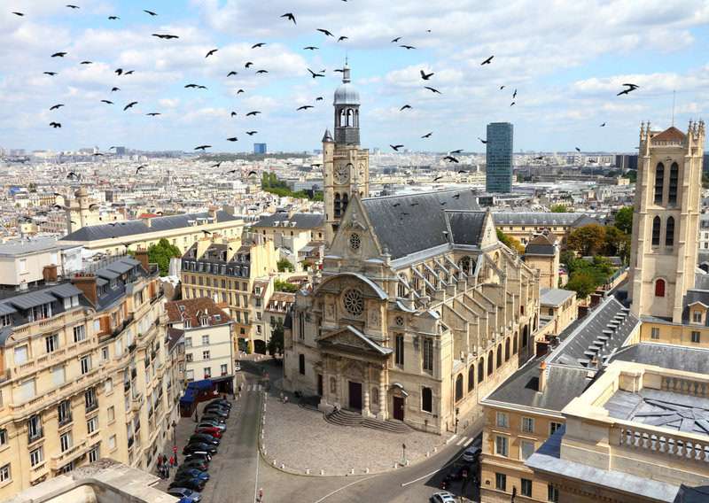 8 Paris Tourist Mistakes That Instantly Mark You as an Outsider (And How to Avoid Them) 1 Church of Saint Etienne du Mont 8 Mistakes Tourists Make in Paris to Avoid