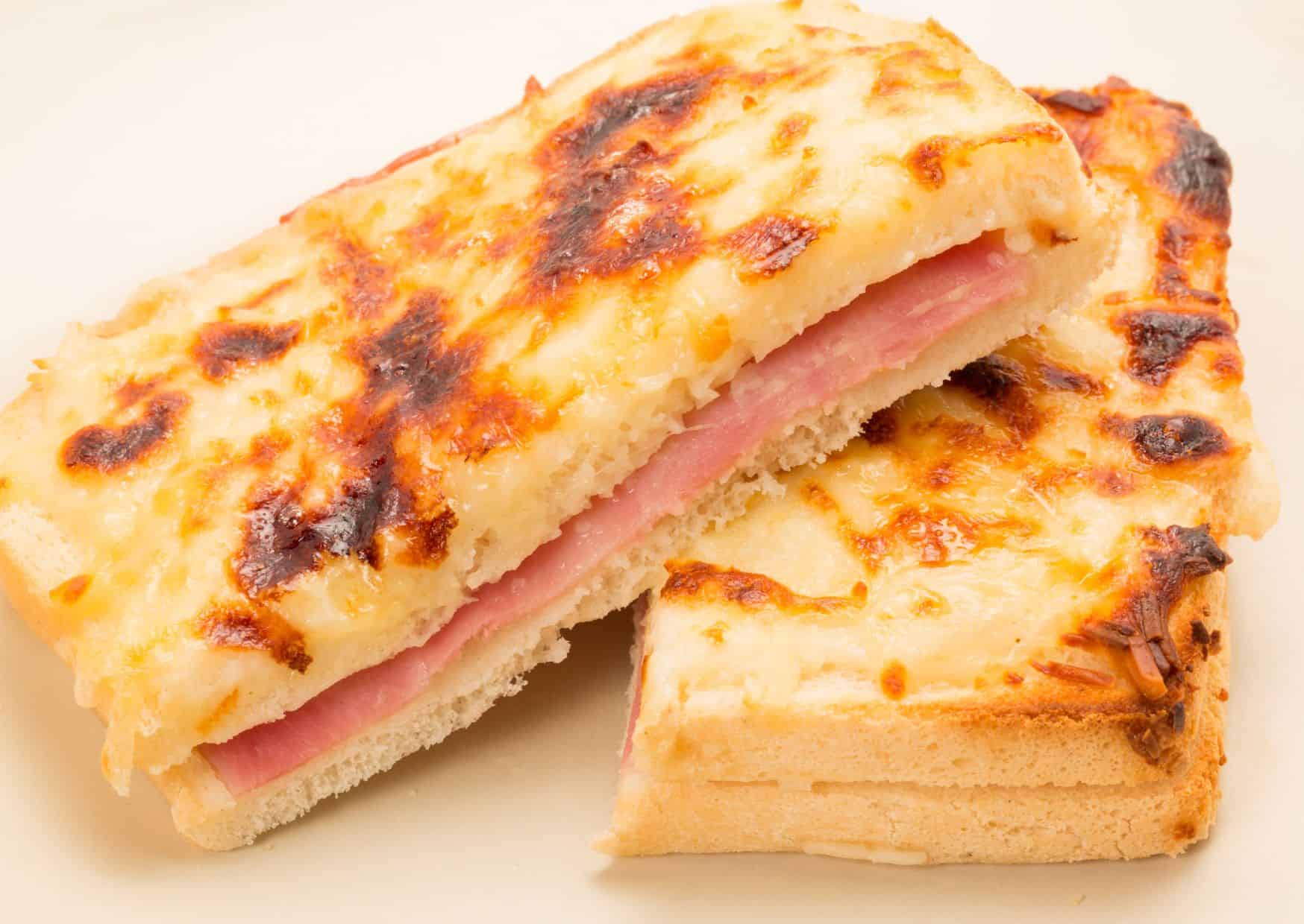 The Croque Monsieur Recipe Americans Keep Turning Into a Ham Sandwich: How To Make A Traditional French Croque Monsieur Step By Step 4 How to Make Croque Monsieur - Authentic Croque Monsieur (Recipe Guide)