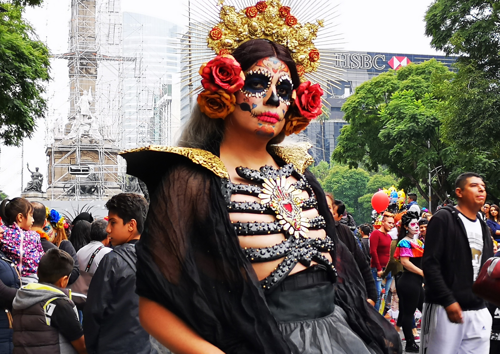 Why You Might Avoid Mexico (But 7 Powerful Reasons Will Make You Go Anyway) 1 4 Reasons Why Not To Visit Mexico And Main Reasons To Visit, Day-of-the-dead-Mexico-Dia-de-Los-Muertos-10-Mistakes-Tourists-Make-in-Mexico-and-How-to-Avoid-Them