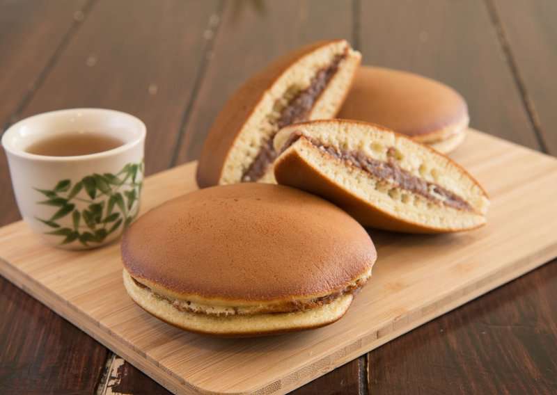 These Fluffy Japanese Pancakes Have a Secret Filling—Here’s How to Make Dorayaki at Home 6 How to Make Dorayaki – Authentic Dorayaki (Recipe Guide)