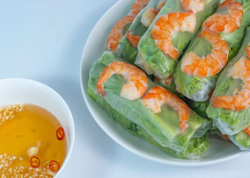Fresh, Light, and Bursting with Flavor: How to Make Authentic Vietnamese Goi Cuon 1 How to Make Goi Cuon Vietnamese Spring Rolls - (Recipe Guide) Tips And Calories