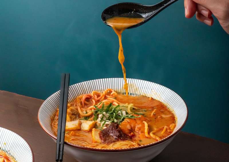 Forget Spaghetti: 10 Best Noodle Dishes for Every Craving 8 How to Make Laksa – Authentic Laksa (Recipe Guide)