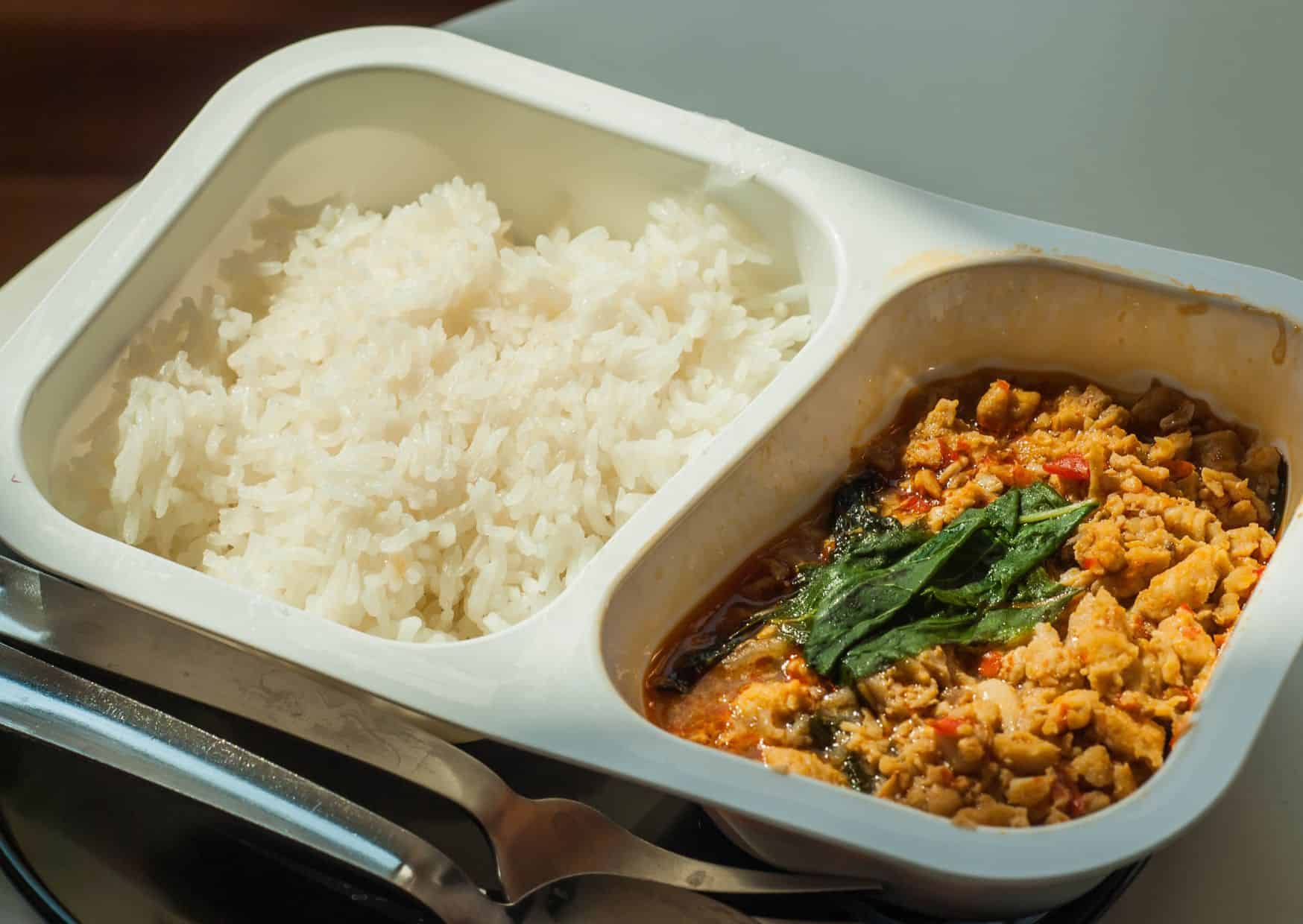 How Pad Kra Pao Is Actually Made in Thailand: This 20-Minute Thai Dinner Is Spicy, Garlicky And Addictive 2 How To Make Pad Kra Pao Moo (Recipe Guide) Tips And Calories