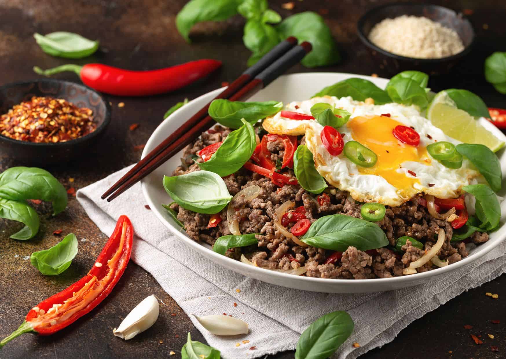 How Pad Kra Pao Is Actually Made in Thailand: This 20-Minute Thai Dinner Is Spicy, Garlicky And Addictive 5 How To Make Pad Kra Pao Moo (Recipe Guide) Tips And Calories