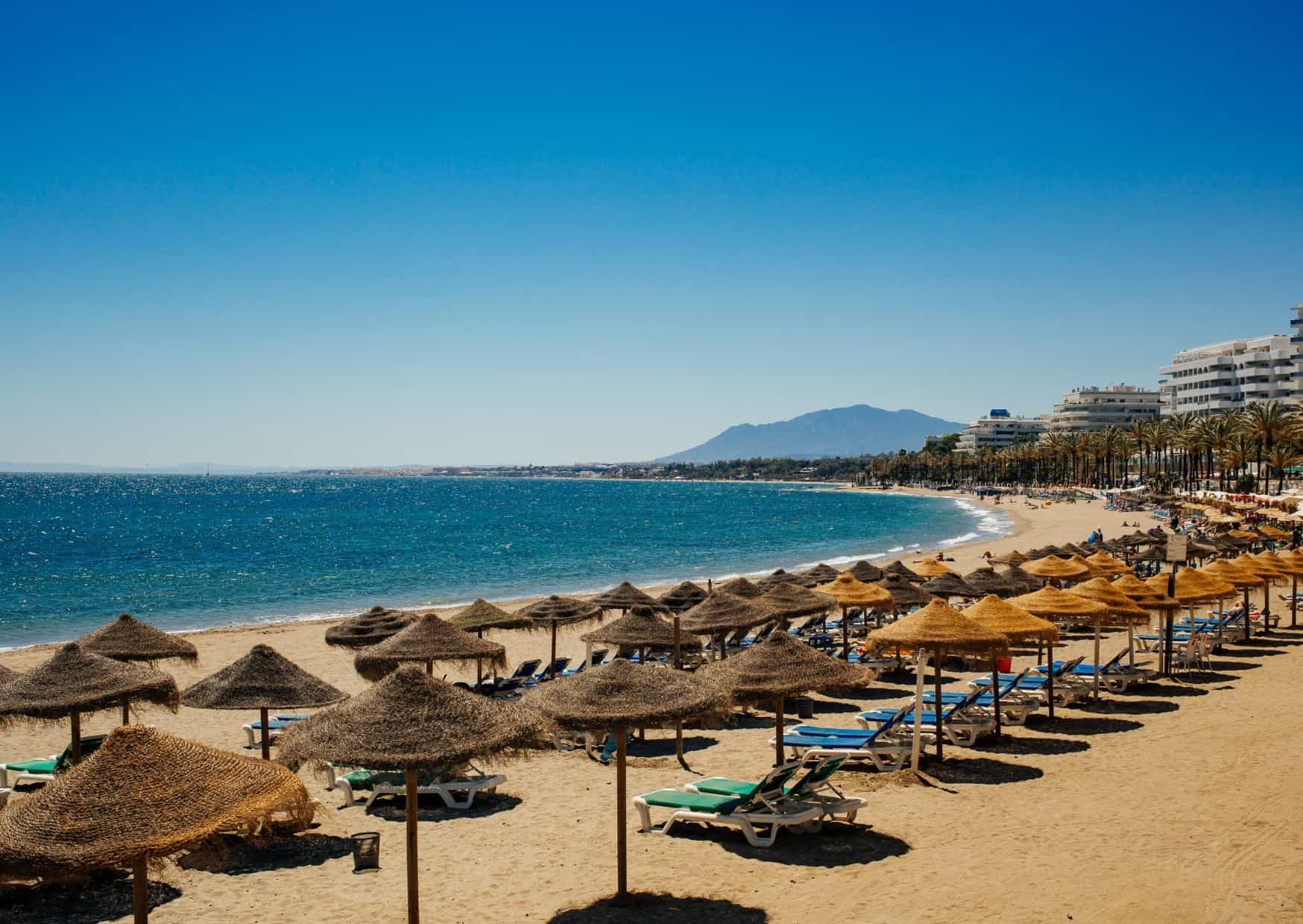 6 Most Popular Places For Party in Spain 7 Spain Party 3