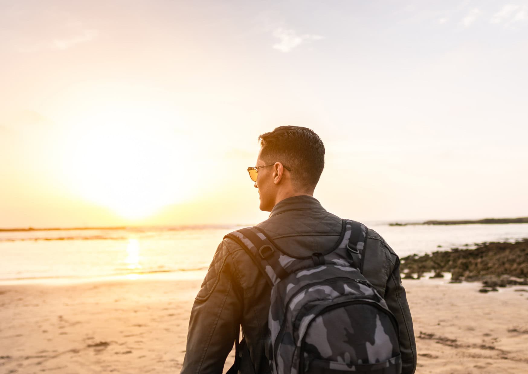 Skiplagging: How It Works to Book the Cheapest Flights – Tips and Mistakes to Avoid, 10 Mistakes To Avoid Overpaying On Your Travels And How To Avoid Them, 10 The Worst Travel Advice to Avoid, 8 Airport Tricks That All Travelers Should Know
