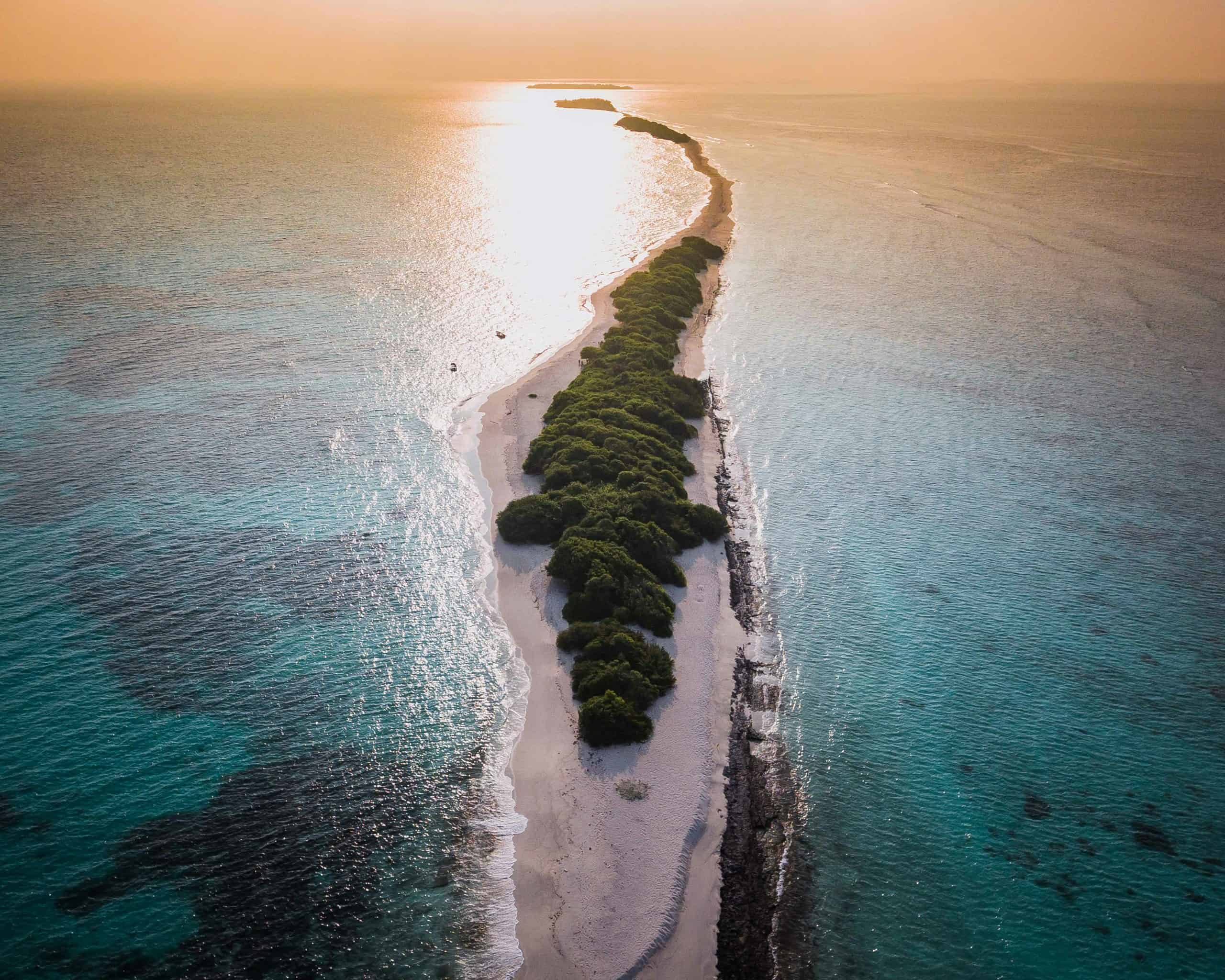 19 Best Local Maldives Beaches to Visit That Rivals Luxury Resort Beaches 4 Dhigurah Maldives scaled