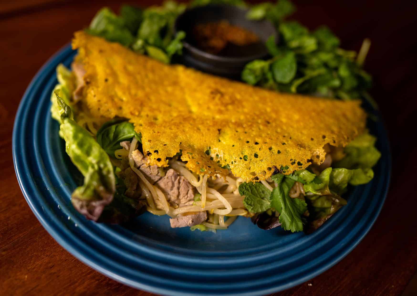 How To Make Banh Xeo Vietnamese Sizzling Pancakes (Recipe Guide)