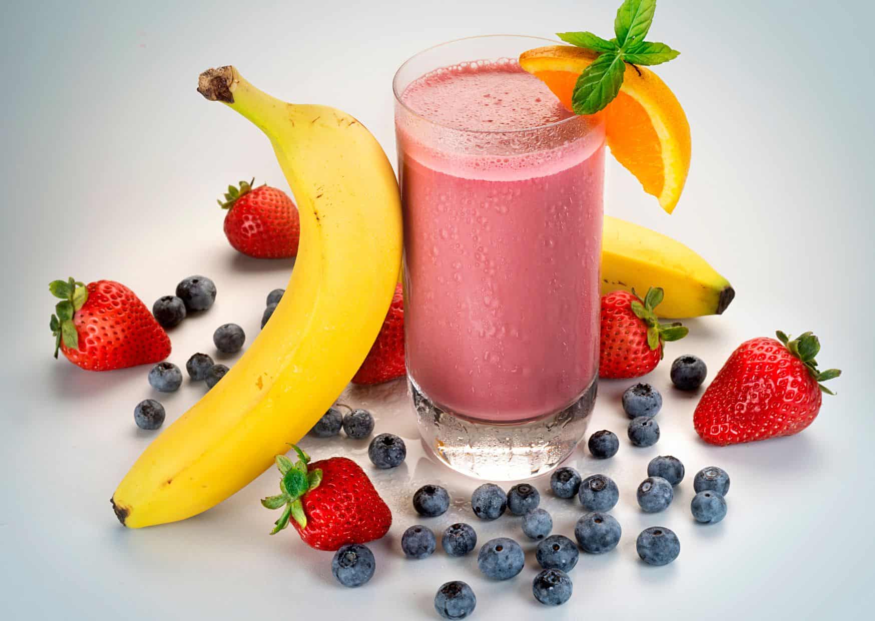 How to Make a Strawberry Banana Smoothie Like a Pro 1 How To Make Strawberry Banana Smoothie (Recipe Guide) Tips And Calories