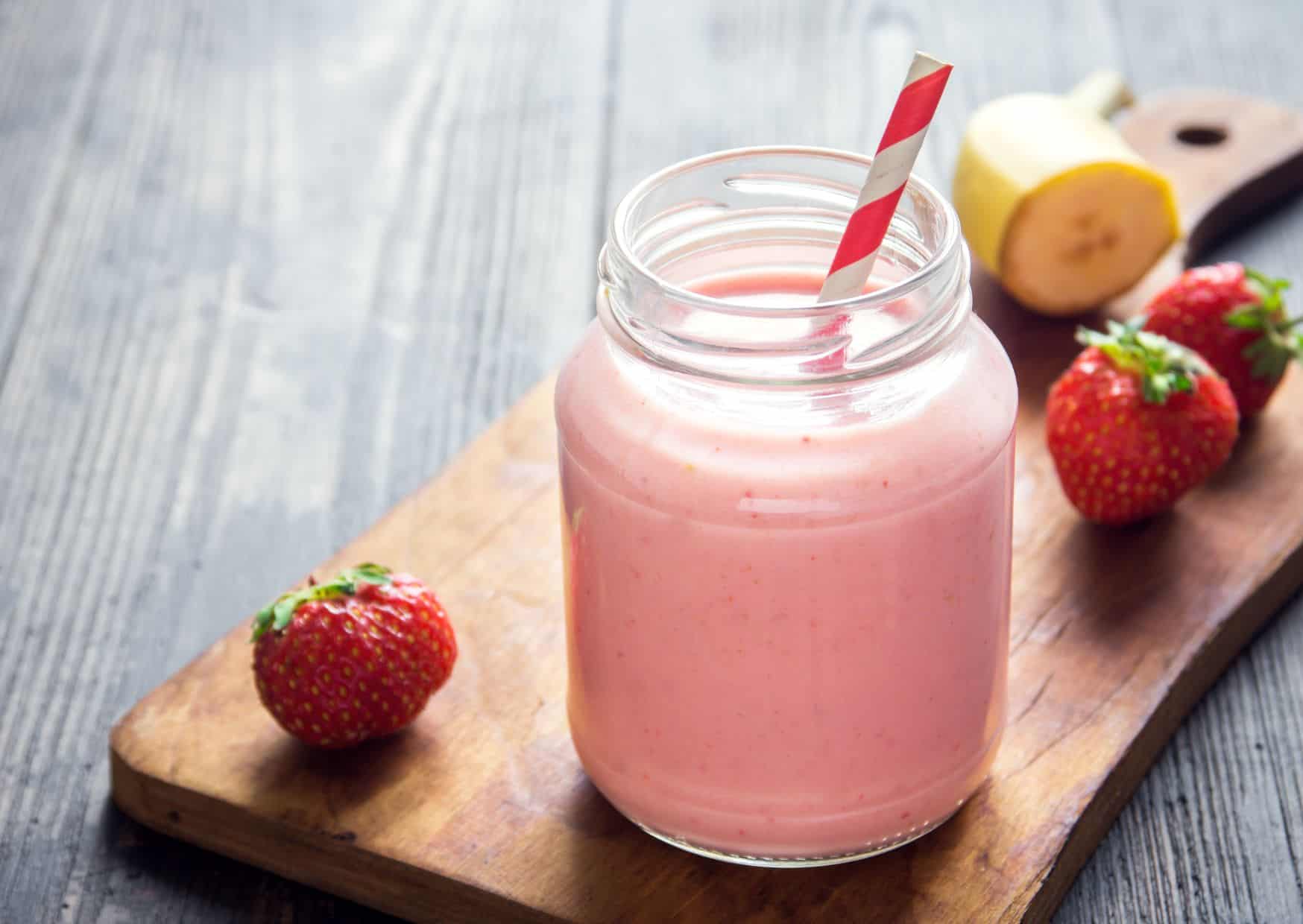 10 Most Delicious Smoothies To Try, How To Make Strawberry Banana Smoothie (Recipe Guide) Tips And Calories