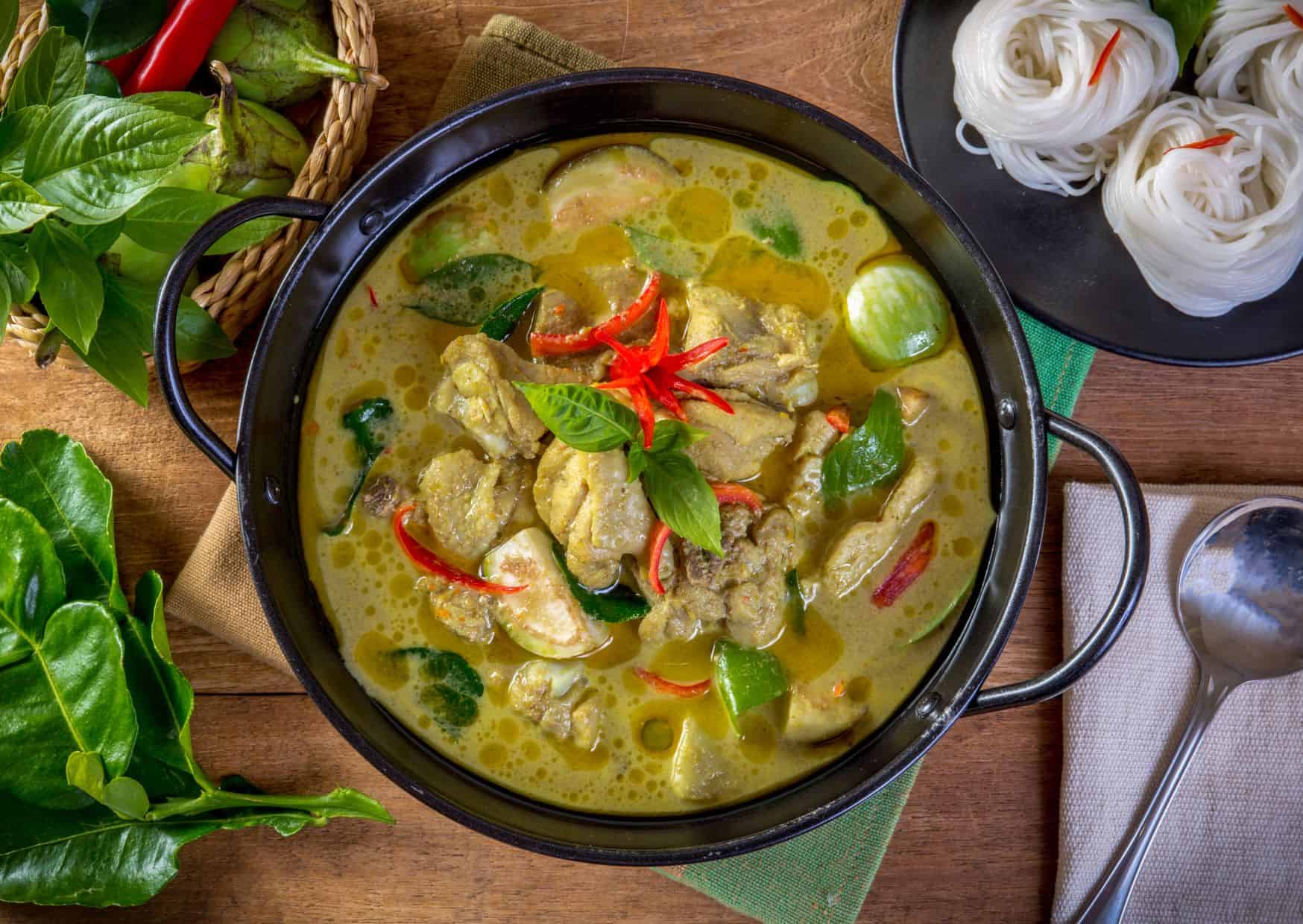 The 9 Curry Recipes Everyone Should Know How to Cook 2 5 Best Thai Dishes To Try (Recipe Guide) Tips And Calories, How To Make Thai Green Curry (Recipe Guide) Tips And Calories