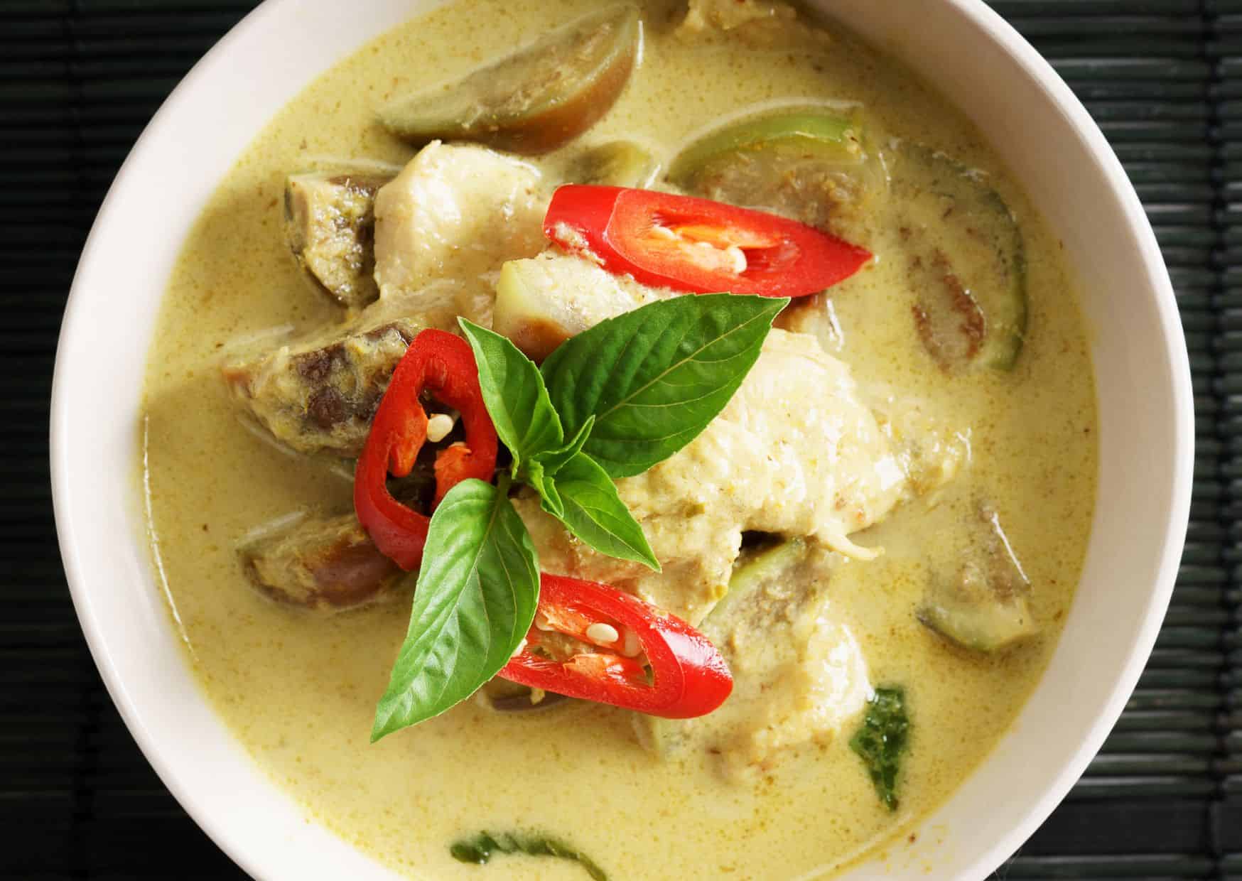 How to Make Real Thai Green Curry From Scratch 4 How To Make Thai Green Curry (Recipe Guide) Tips And Calories