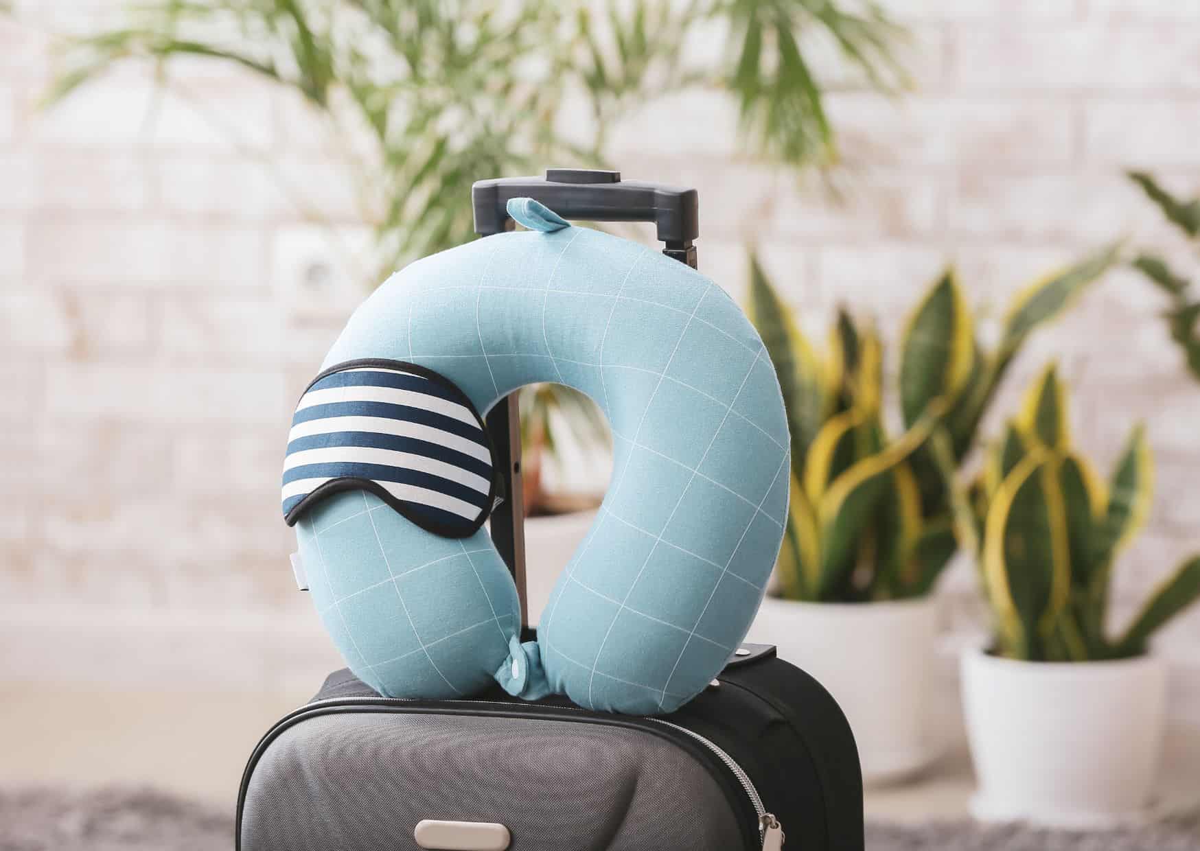 7 Essentials Packing List That You Can't-Miss It (Travel Guide)