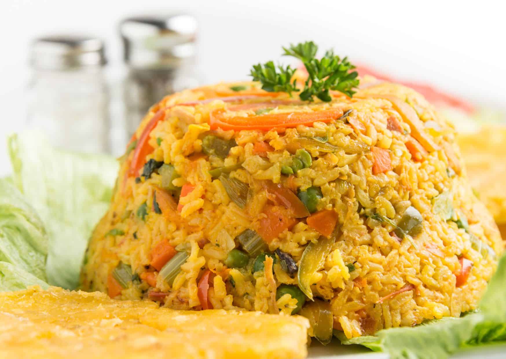 What Costa Ricans Really Eat for Dinner: Best Costa Rican Dinner Dishes for Food Lovers With Easy Recipes 4 Arroz con Pollo