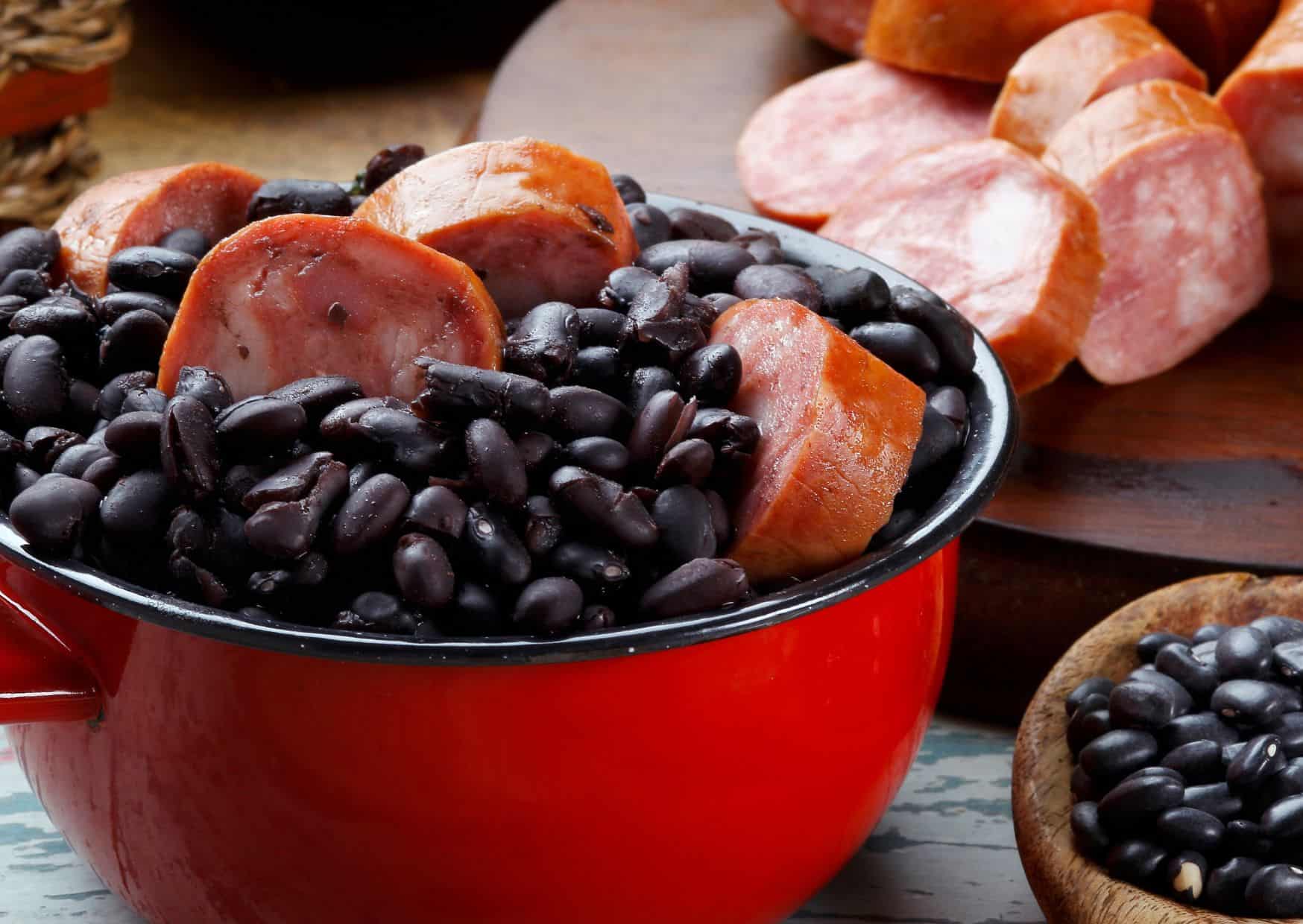 Stop Making Bland Black Beans And Try Brazilian Feijoada Instead: How to Make Authentic Brazilian Feijoada at Home 4 How To Make Brazilian Feijoada (Recipe Guide)
