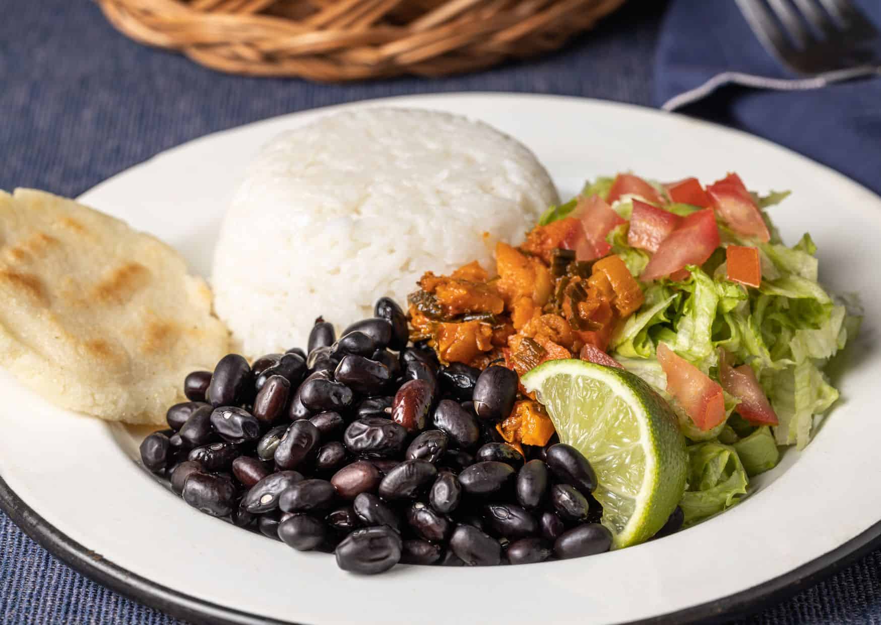 What Is The Difference Between Casado and Gallo Pinto (Recipe Guide), Most Popular Dinners in Costa Rica (Recipe Guide), How to Make Costa Rican Casado (Recipe Guide)
