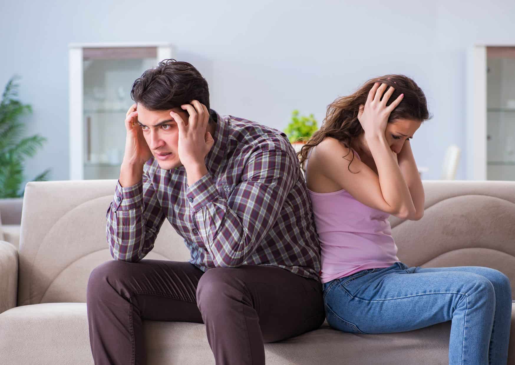 10 Relationship Mistakes That Can Ruin Your Love Life 1 10 Worst Mistakes That You Can Make In A Relationship With Your Partner