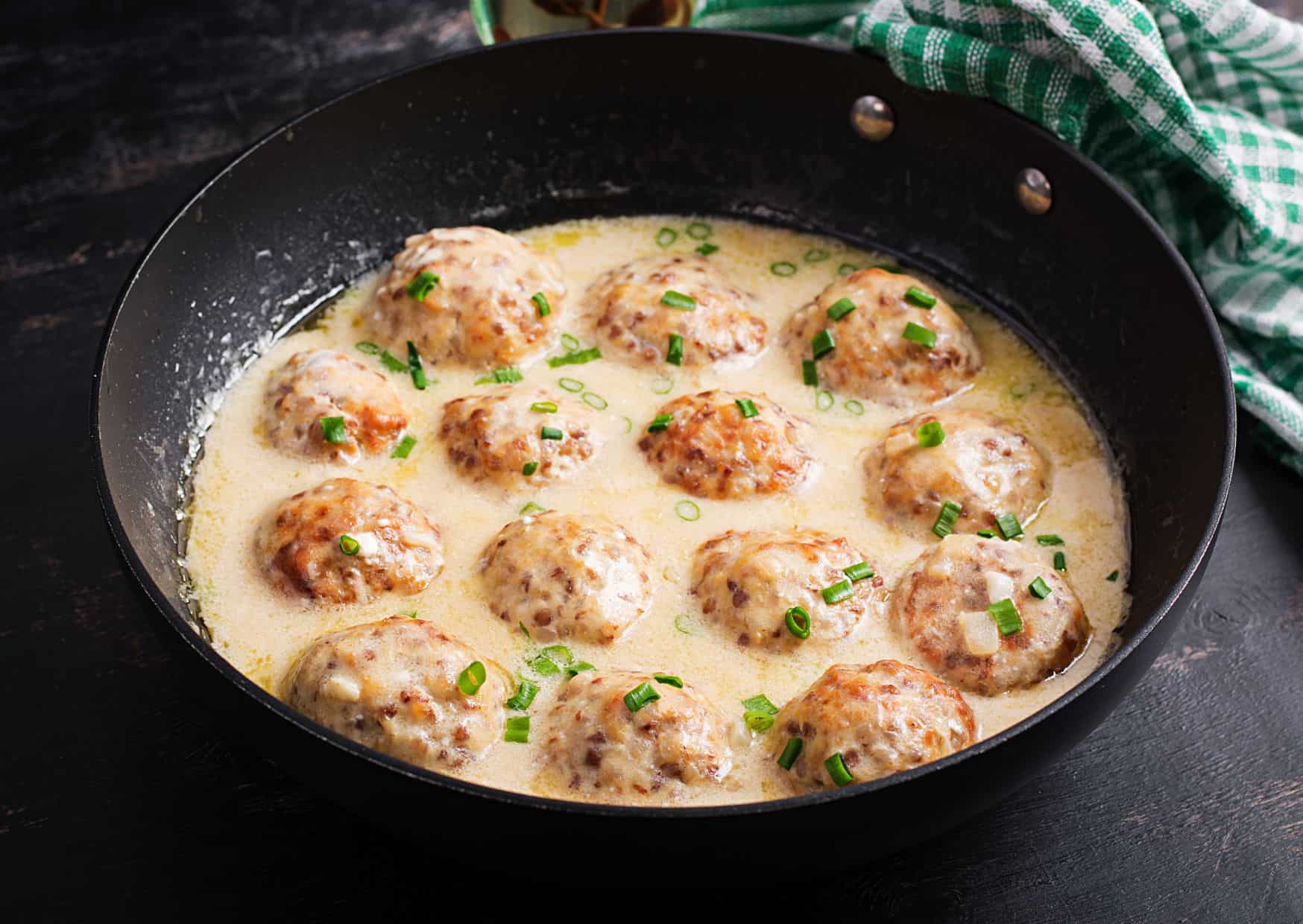 How To Make Homemade Swedish Meatballs (Recipe Guide) Tips And Calories