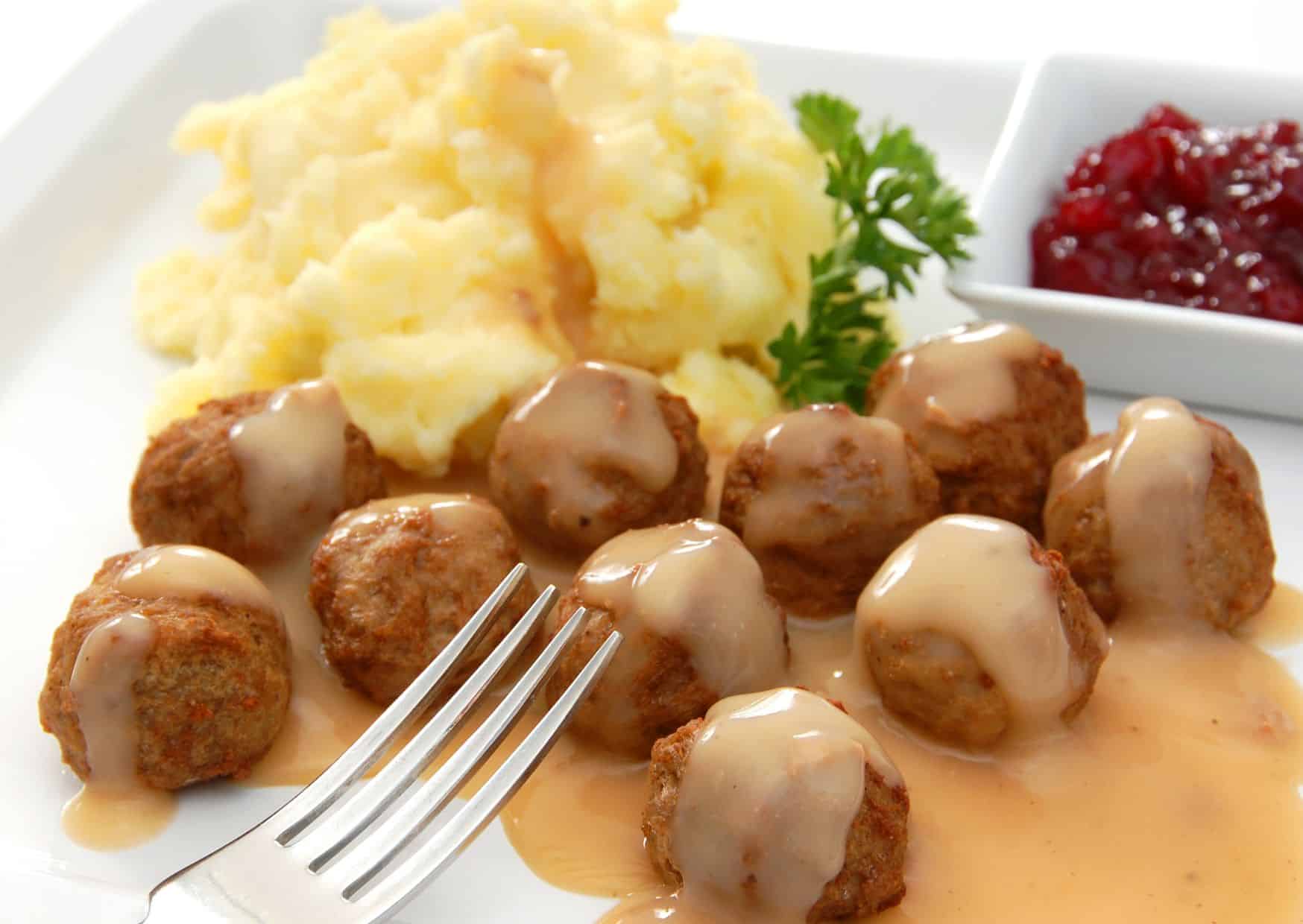 How To Make Homemade Swedish Meatballs (Recipe Guide) Tips And Calories