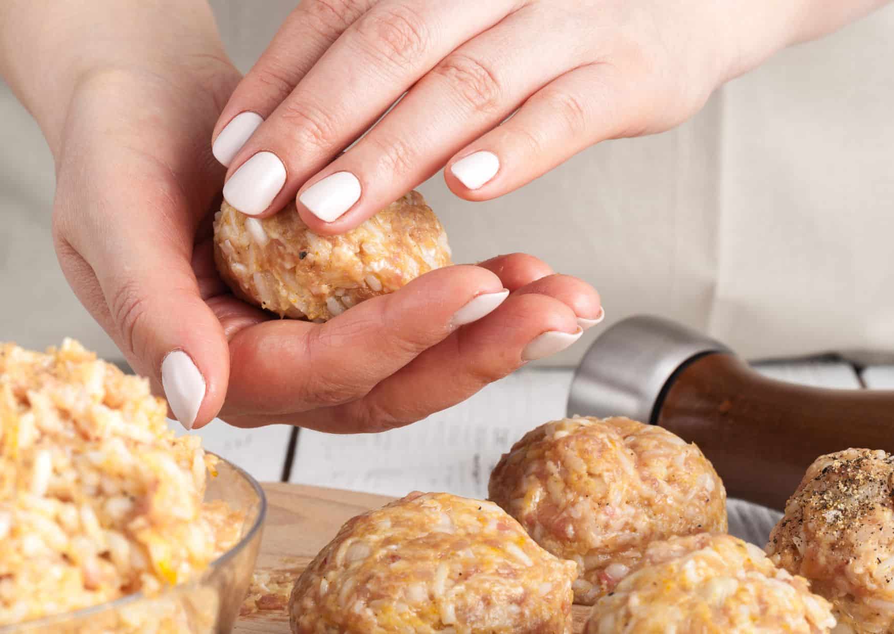 How To Make Homemade Swedish Meatballs (Recipe Guide) Tips And Calories
