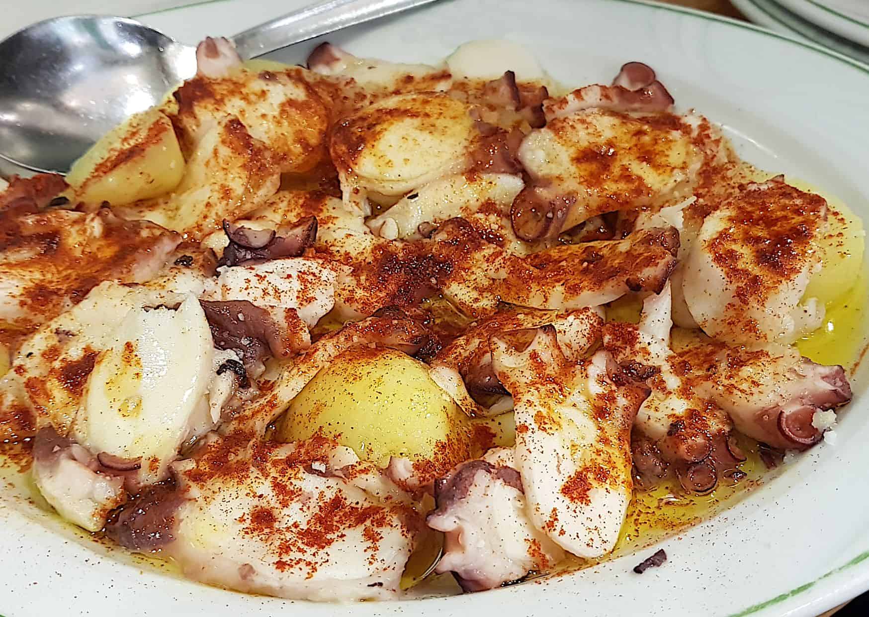 10 Details About Portuguese Food That Foreigners Can’t Understand, How to Make Octopus with Olive Oil and Garlic (Recipe Guide)