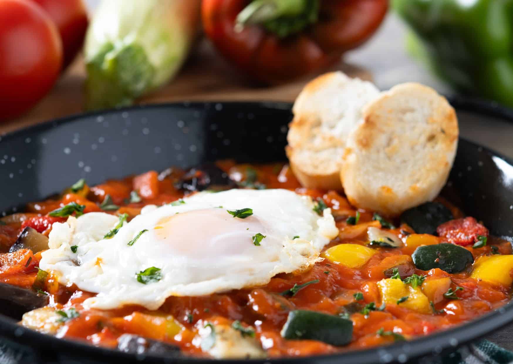 The Spanish Vegetable Dish That Tastes Even Better With an Egg on Top: The Spanish Ratatouille That France Can’t Compete With 4 How To Make Pisto Spanish Ratatouille (Recipe Guide)