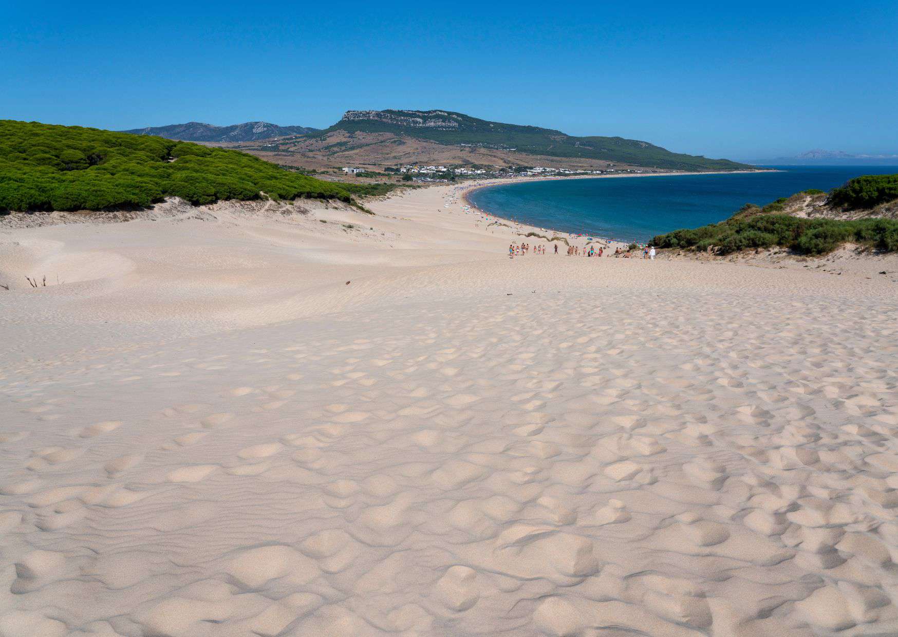 North vs South Spain: The Ultimate Showdown for Travel and Food Lovers 3 North Spain Vs South Spain: Which One Is Better For Travel And Food, 15 Reasons For Americans to Move to Spain