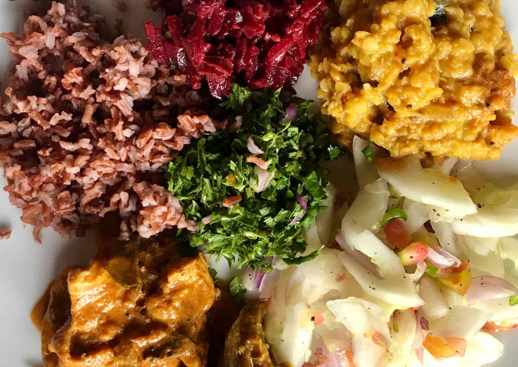 This Rice and Curry Recipe Makes Cheap Ingredients Taste Expensive 3 Most Popular Food in Sri Lanka: Rice And Curry