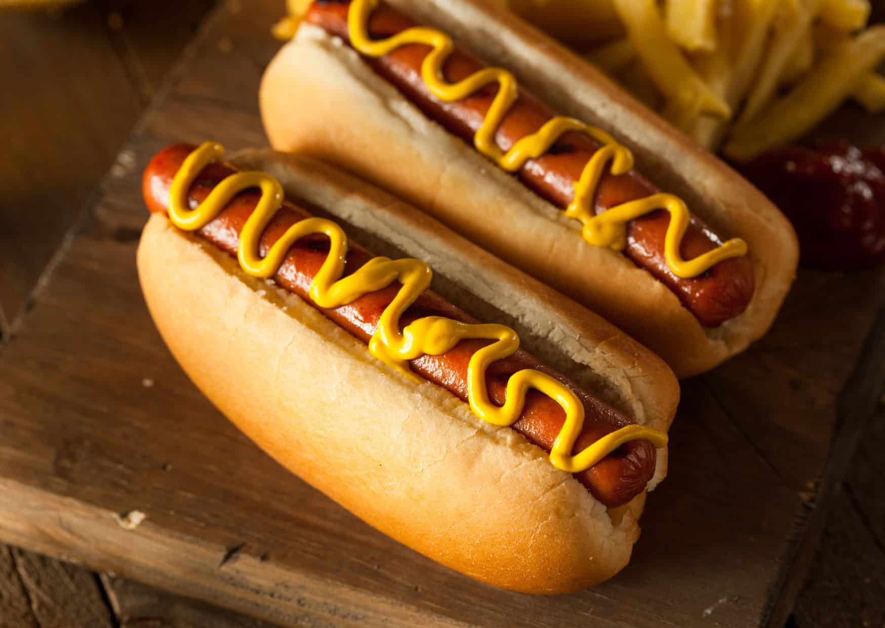 Think Hot Dogs Are Easy? How to Make a Perfect Hot Dog Like a Pro 5 How To Make A Perfect Hot Dog (Recipe Guide)