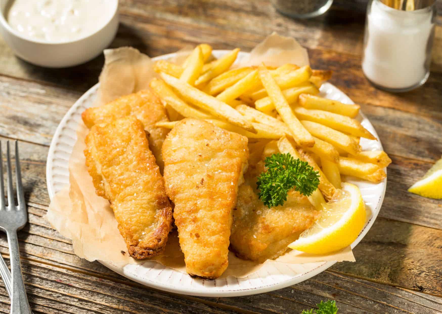15 Most Popular Dishes To Try In Europe And Where To Find Them, How To Make A Perfect Fish And Chips (Recipe Guide)