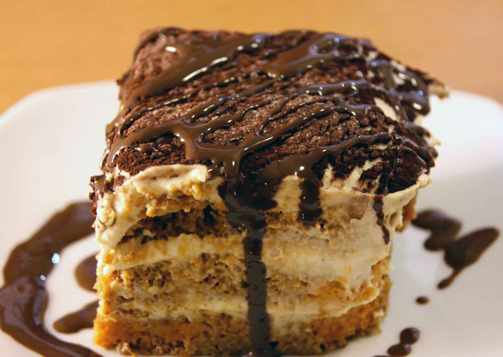 9 Authentic Vegetarian Italian Dishes That Even Meat Lovers Secretly Crave 5 Vegan Tiramisu, Authentic Vegetarian Italian Recipes