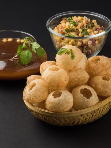How to Make Pani Puri (Recipe Guide)