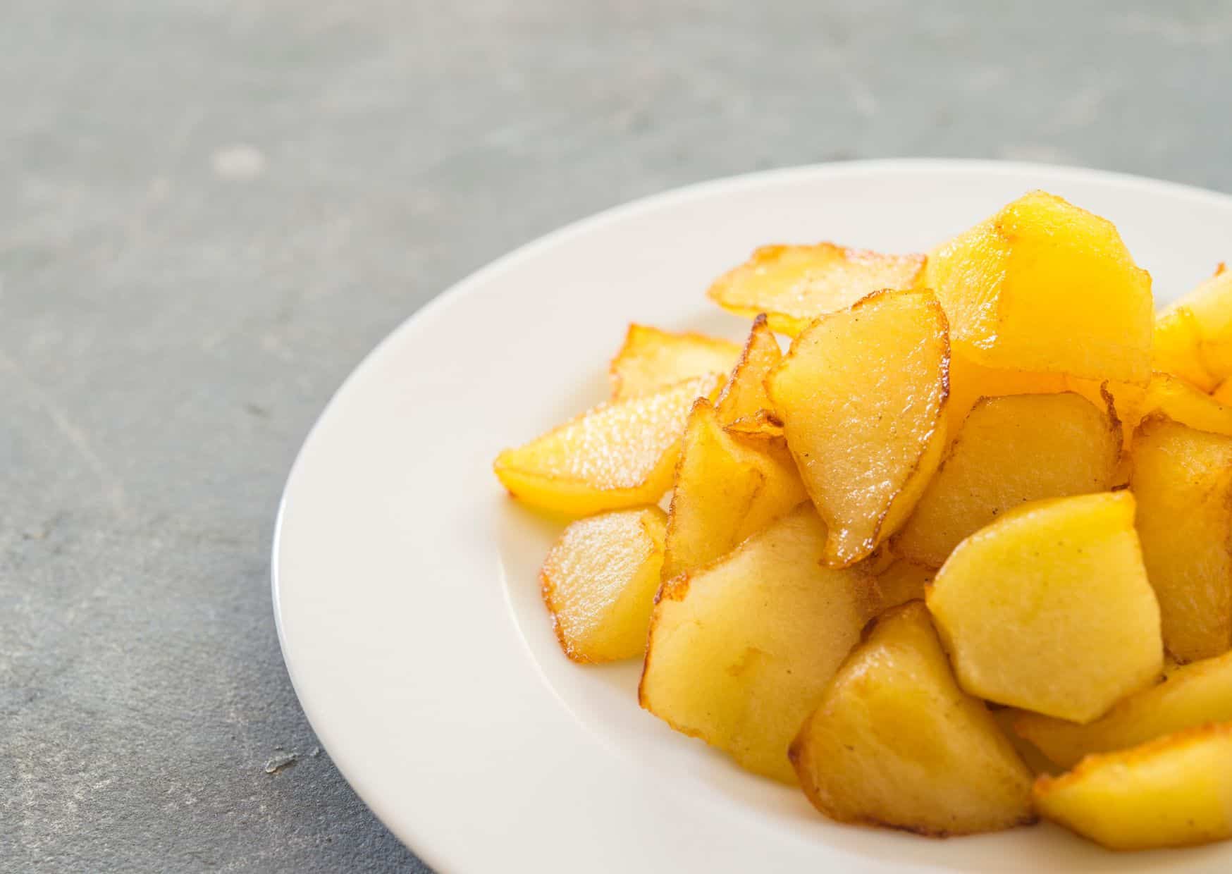 How to Make Patatas Alioli That Taste Like a Spanish Tapas Bar 3 How To Make Patatas Alioli (Recipe Guide)