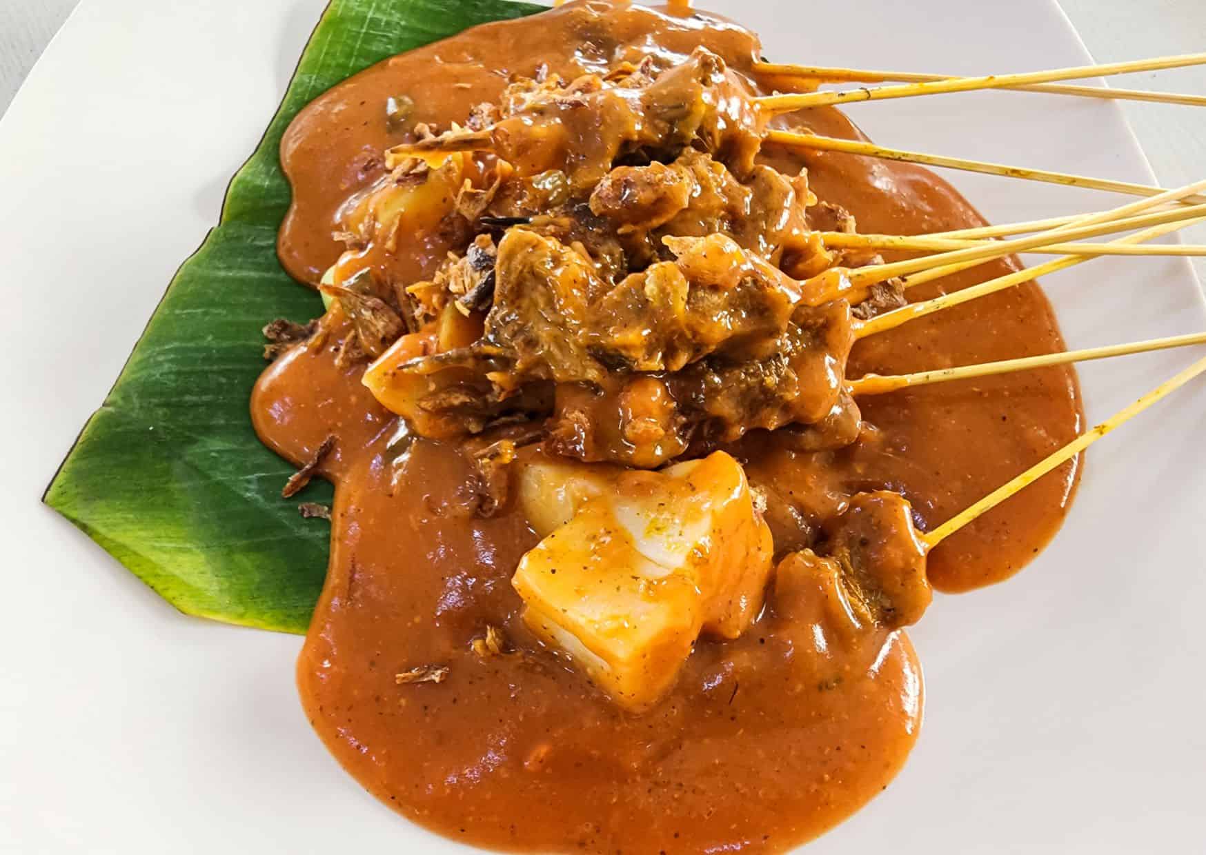 How To Make Homemade Satay (Recipe Guide)