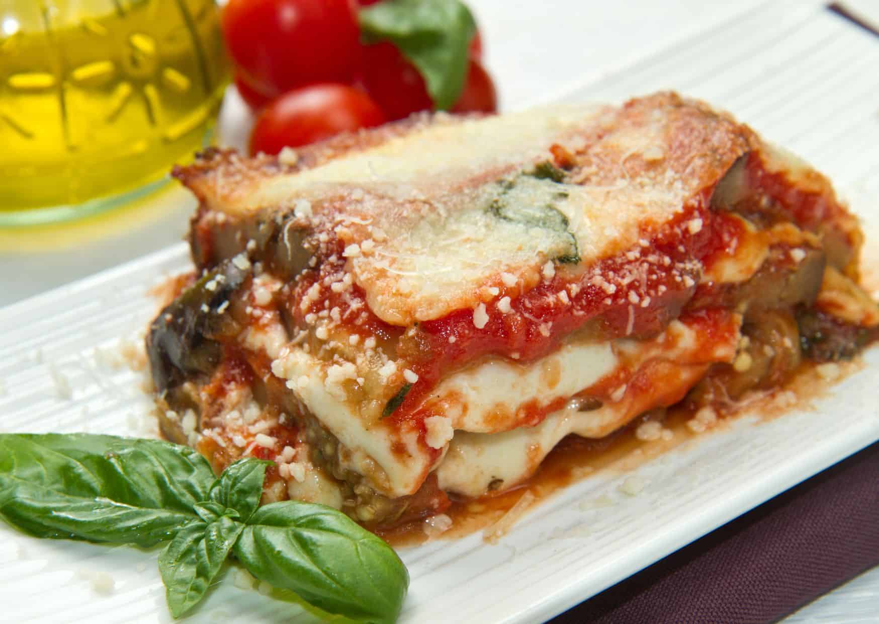 The Eggplant Parmigiana Italian Grandmothers Actually Make: How to Make Eggplant Parmigiana That Tastes Like Southern Italy 1 How To Make Homemade Eggplant Parmigiana (Recipe Guide)
