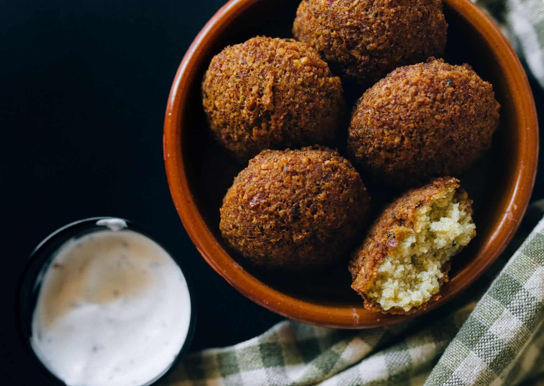 This Falafel Recipe Is Crispy, Fluffy, and Worth Learning Once: How to Make Homemade Falafel That Tastes Like Street Food 7 How to Make Homemade Falafel (Recipe Guide)