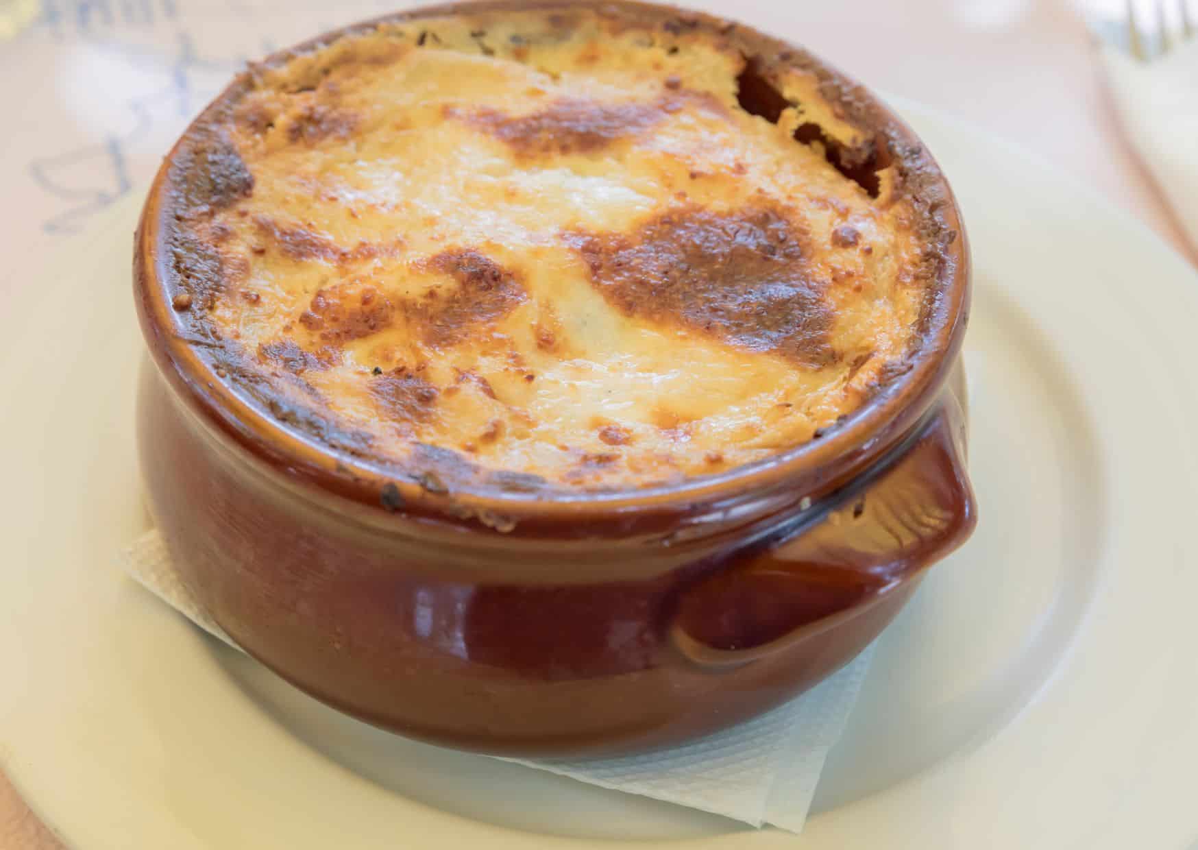 How To Make Greek Lasagna That Tastes Richer Than The Italian Version 4 How To Make Homemade Greek Lasagna (Recipe Guide)