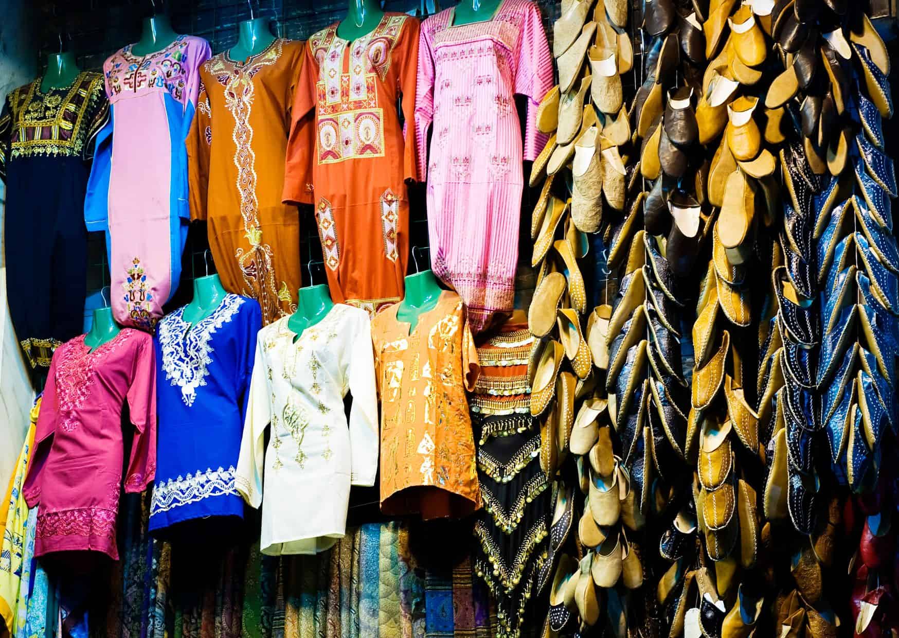 10 Things To Know Before Visiting India - India Travel Tips