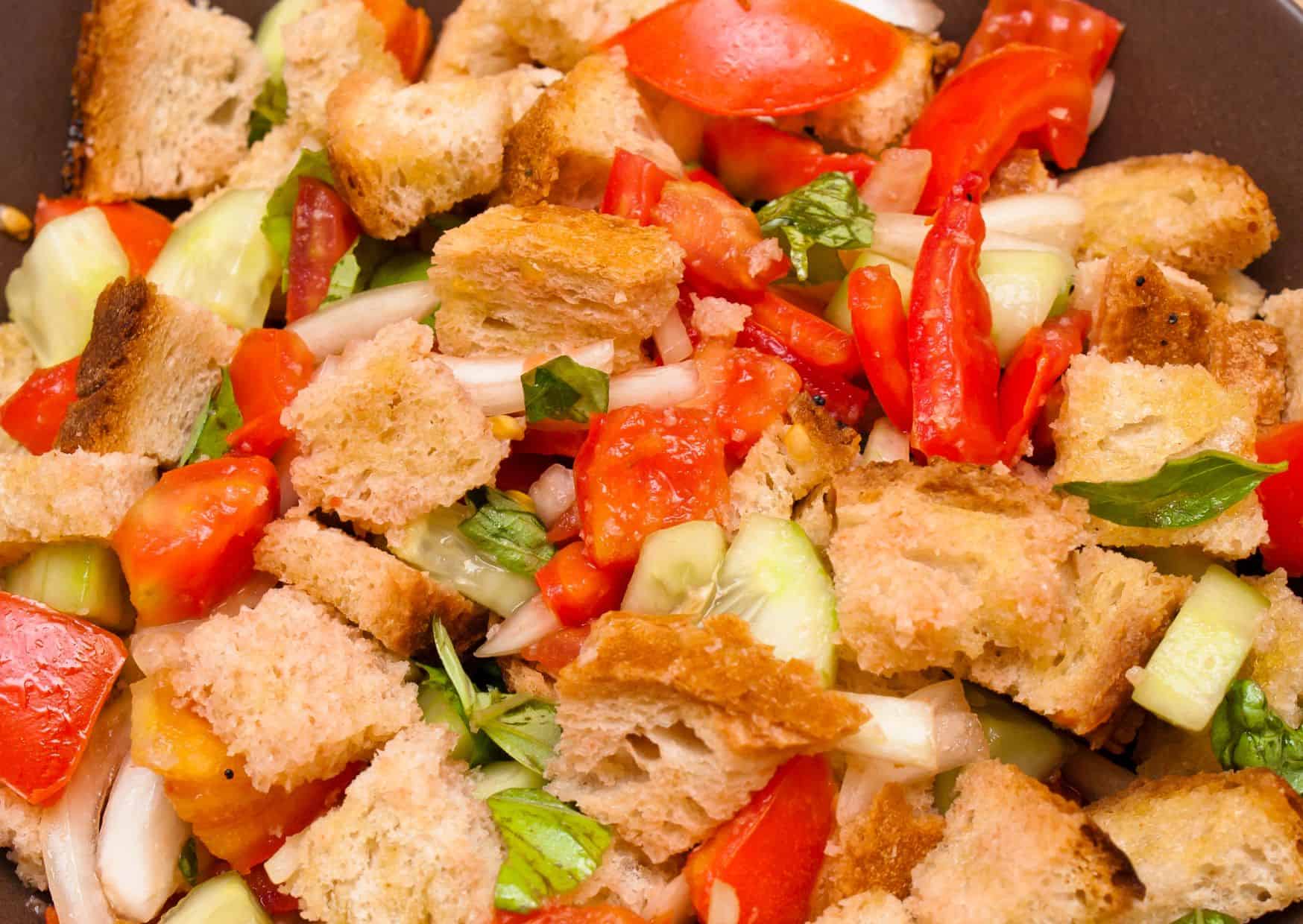 The Tuscan Bread Salad That Makes Stale Bread Taste Incredible: How To Make Panzanella That Tastes Like A Tuscan Summer 4 How To Make Panzanella Tuscan Bread Salad (Recipe Guide)