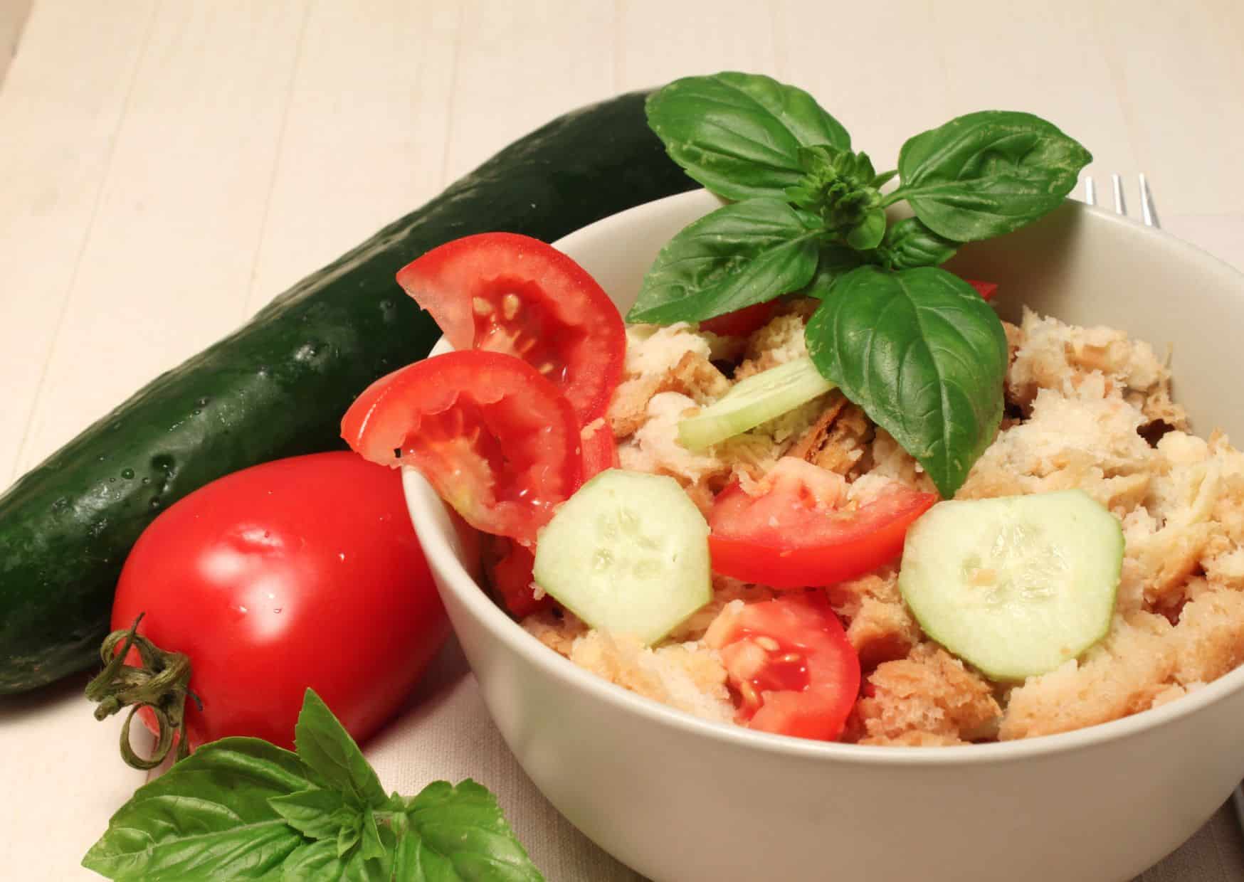 The Tuscan Bread Salad That Makes Stale Bread Taste Incredible: How To Make Panzanella That Tastes Like A Tuscan Summer 6 How To Make Panzanella Tuscan Bread Salad (Recipe Guide)