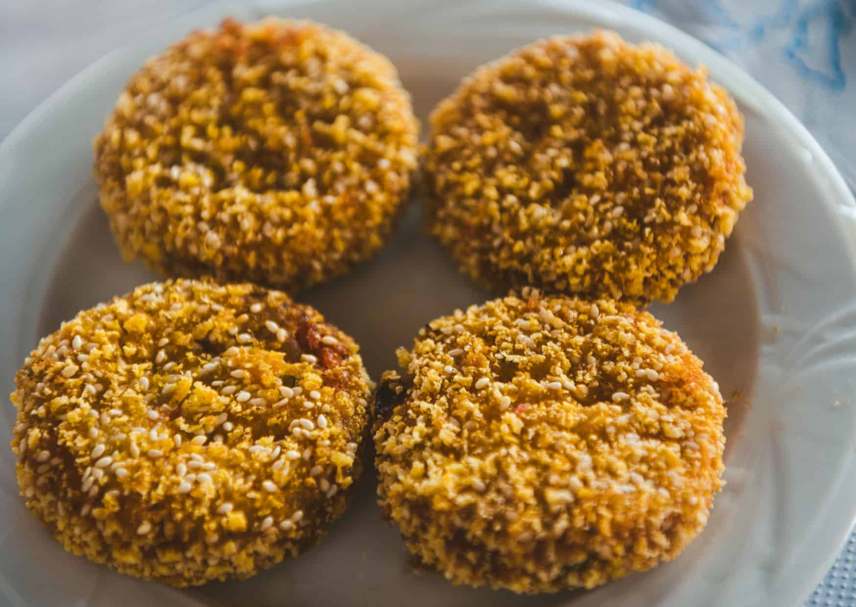 The Santorini Snack Everyone Falls in Love With: How to Make Santorini Tomato Fritters That Taste Like a Greek Vacation 1 How To Make Homemade Santorini Tomato Fritters (Recipe Guide)