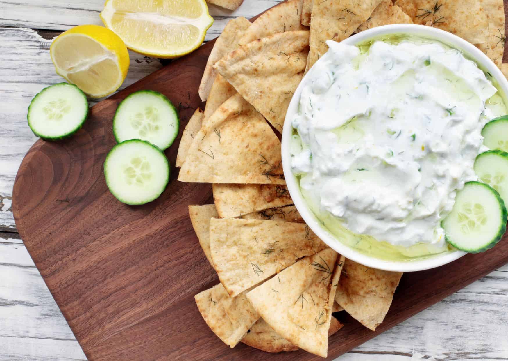 This 10-Minute Tzatziki Tastes Like It Came From a Greek Restaurant: How to Make Tzatziki With the Perfect Balance of Garlic, Cucumber, and Yogurt 5 How To Make Homemade Tzatziki (Recipe Guide)