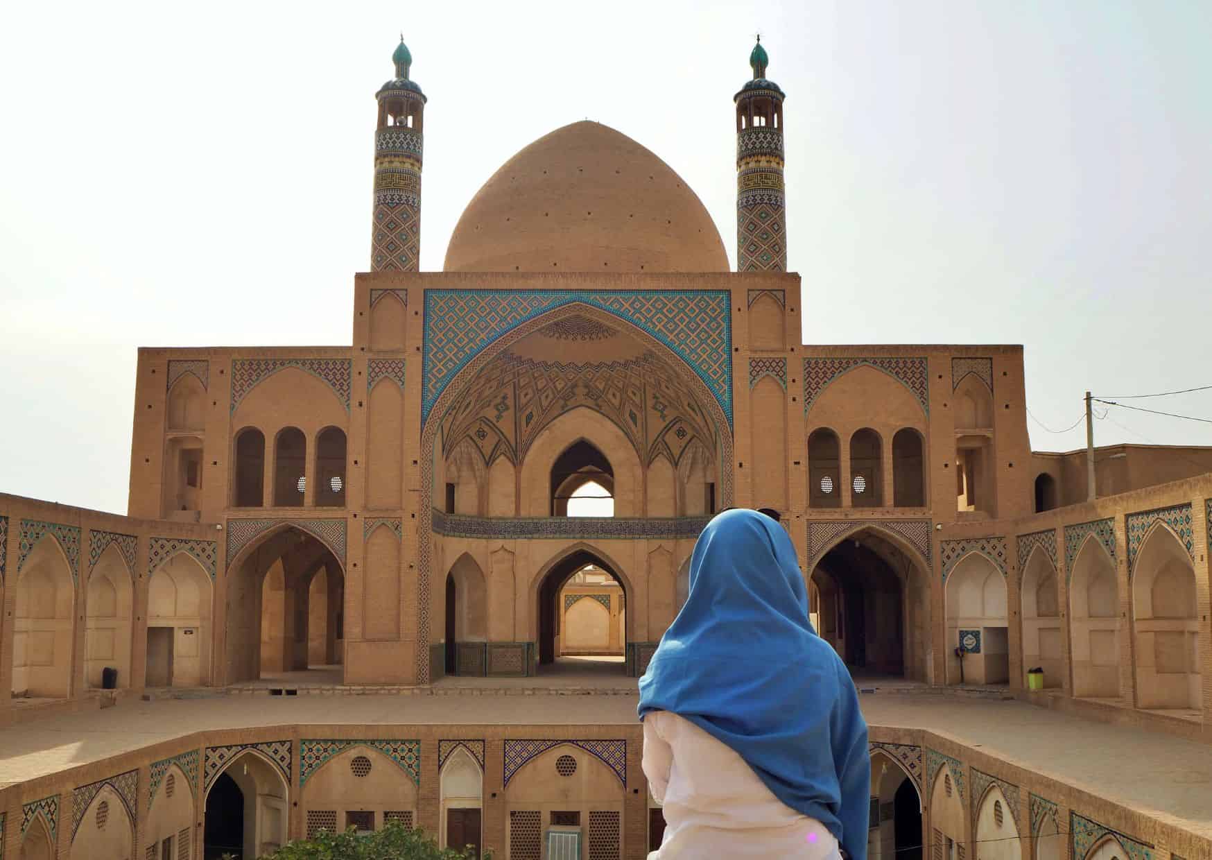 15 The World’s Most Overrated Travel Destinations, Ranked 15 15 Worst Destinations For Flashpackers In The World