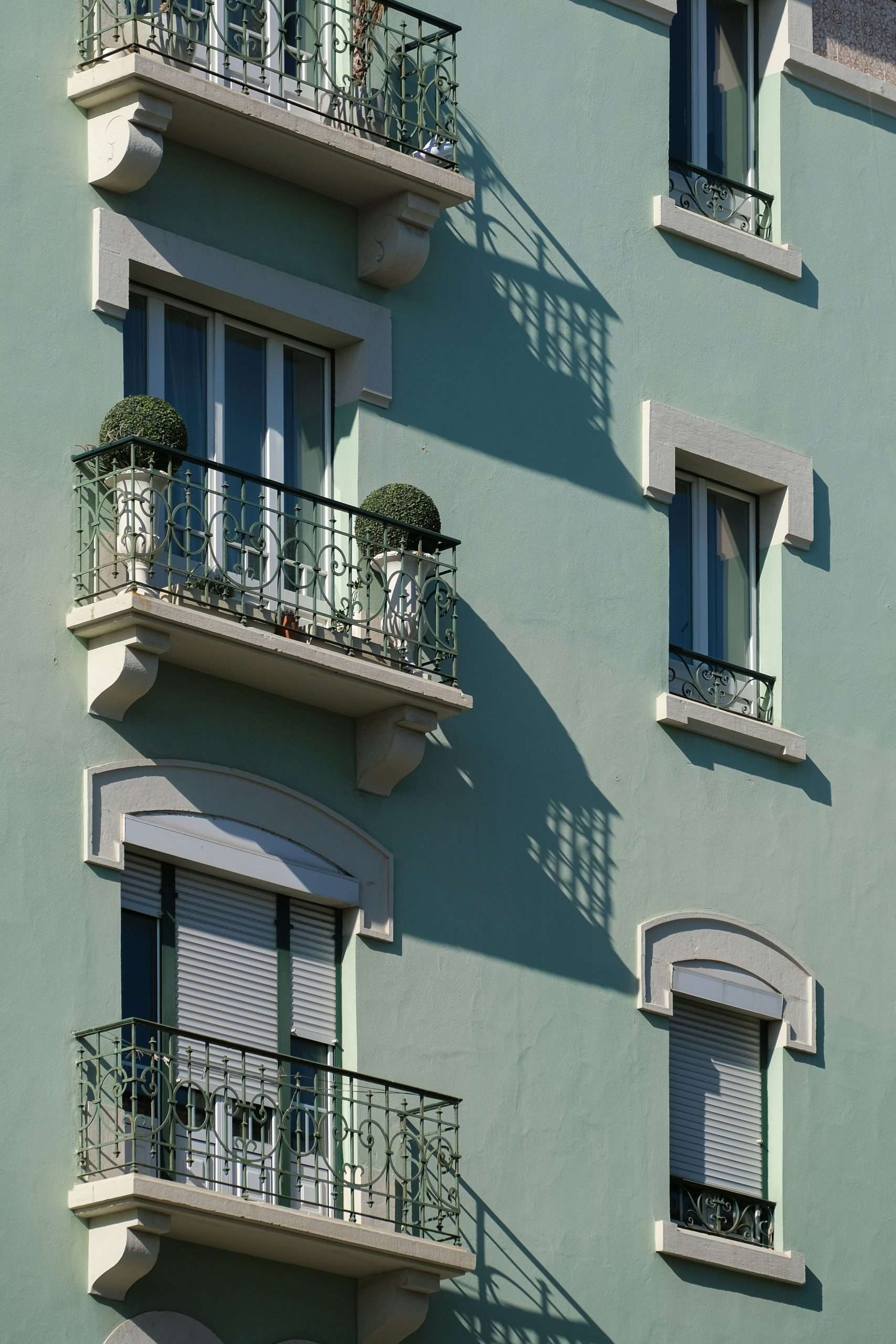 lisbon on $1500 a month 