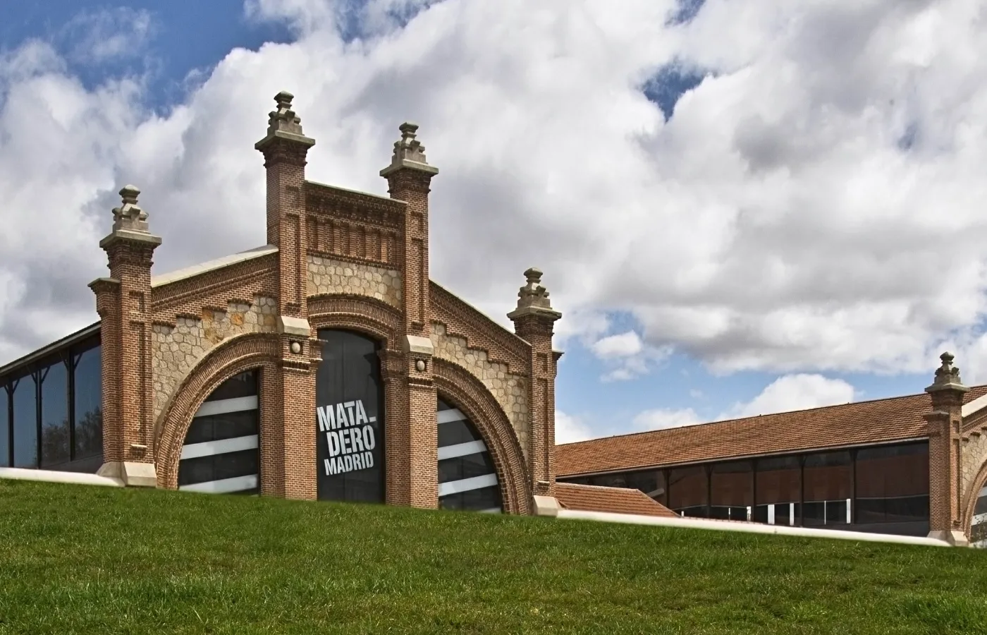 10 Secret Spots in Madrid That Locals Swear By (Tourists Walk Right Past Them) 6 Matadero Madrid