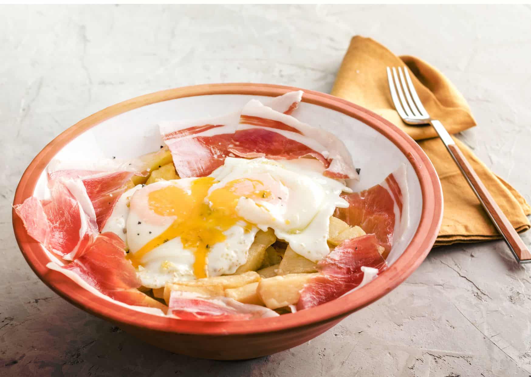 How To Make Spanish Broken Eggs With Ham (Recipe Guide)